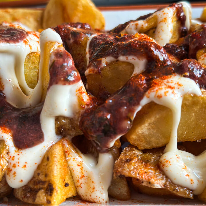 spanish food cooking bravas