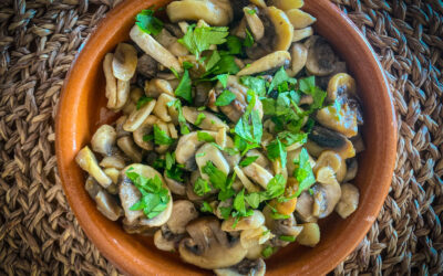 Easy Spanish Tapas: Garlic Mushrooms Recipe