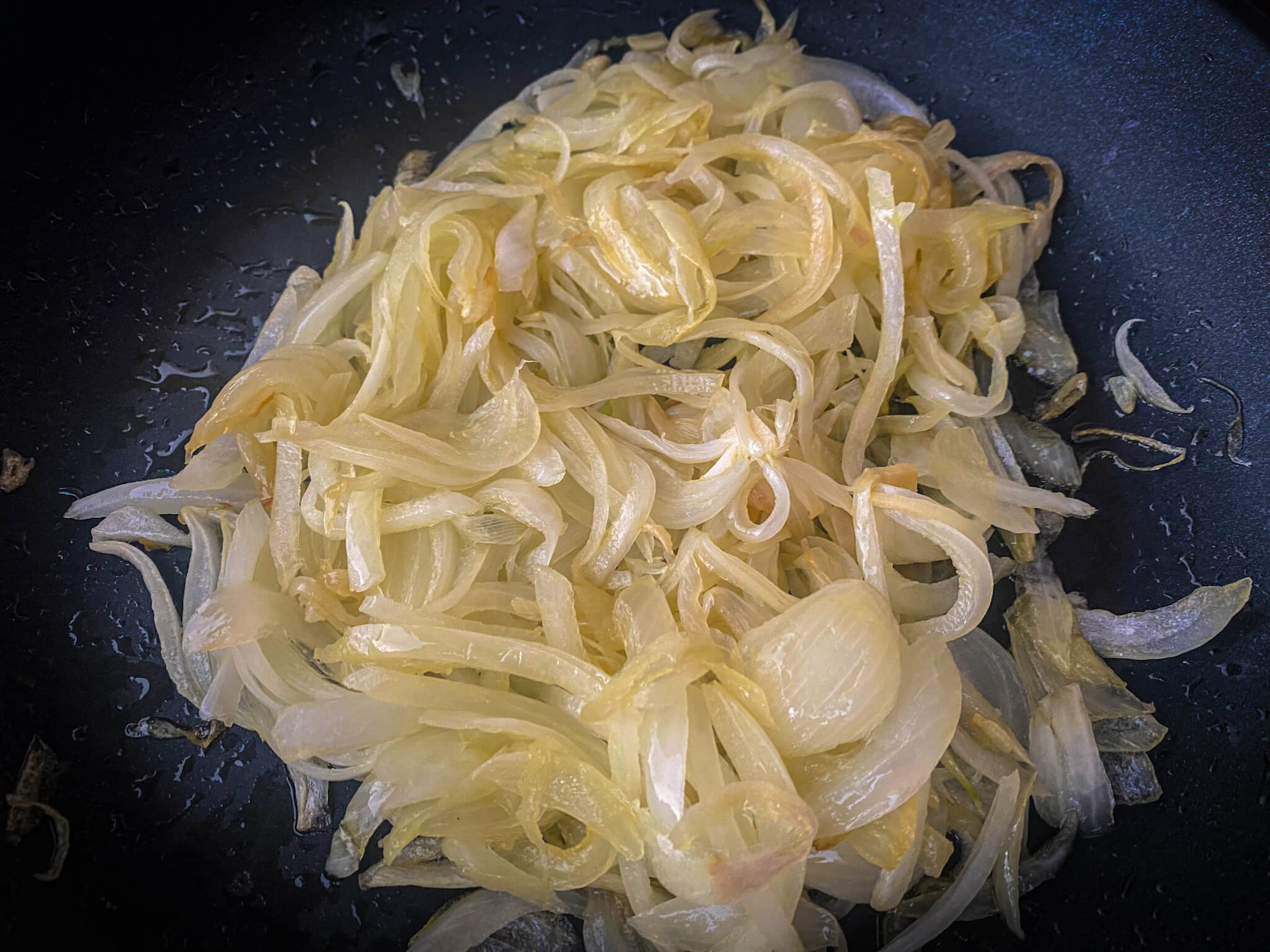 calamares encebollados sarten cebolla