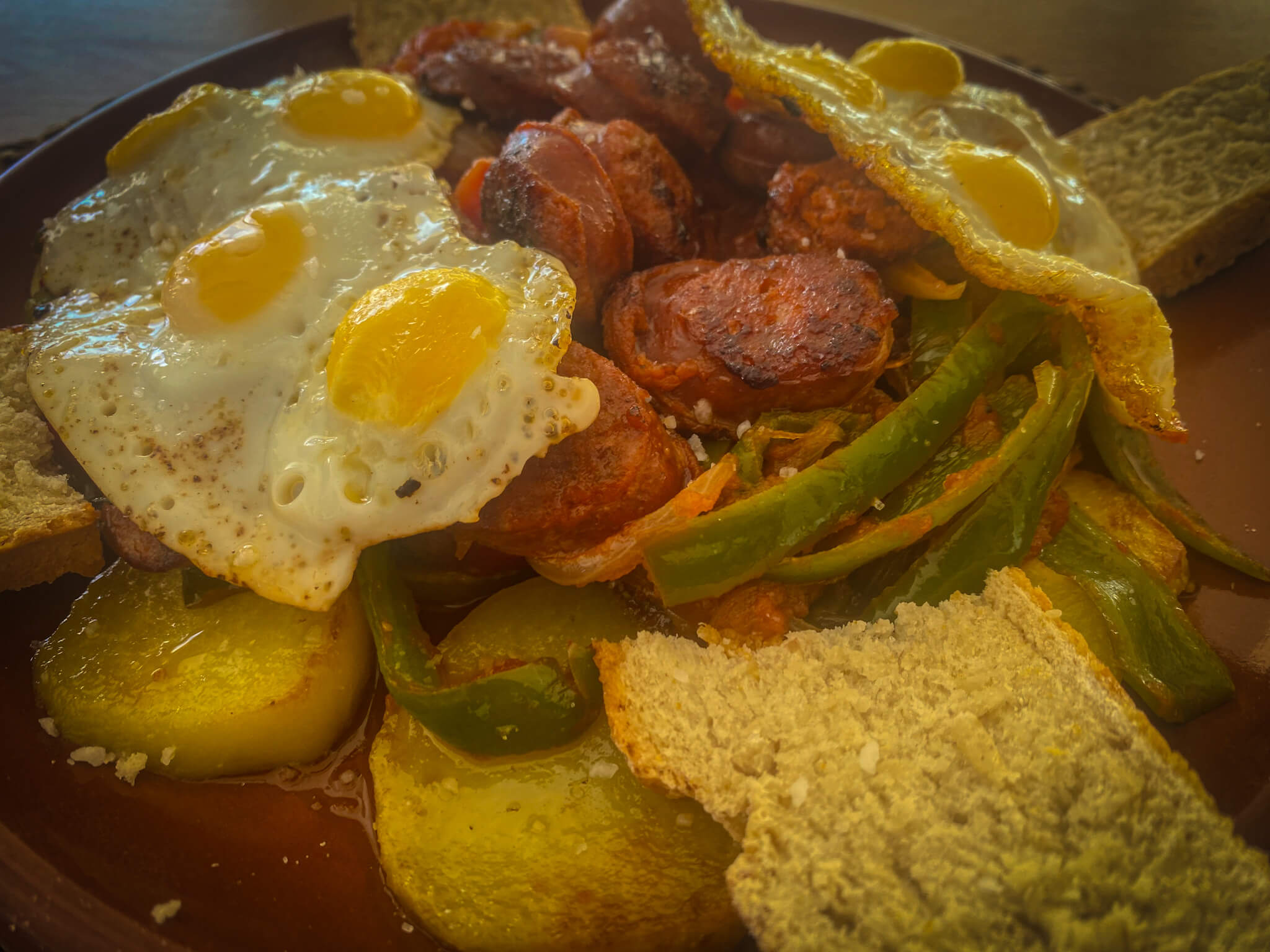 Huevos riojana Rioja Style Eggs