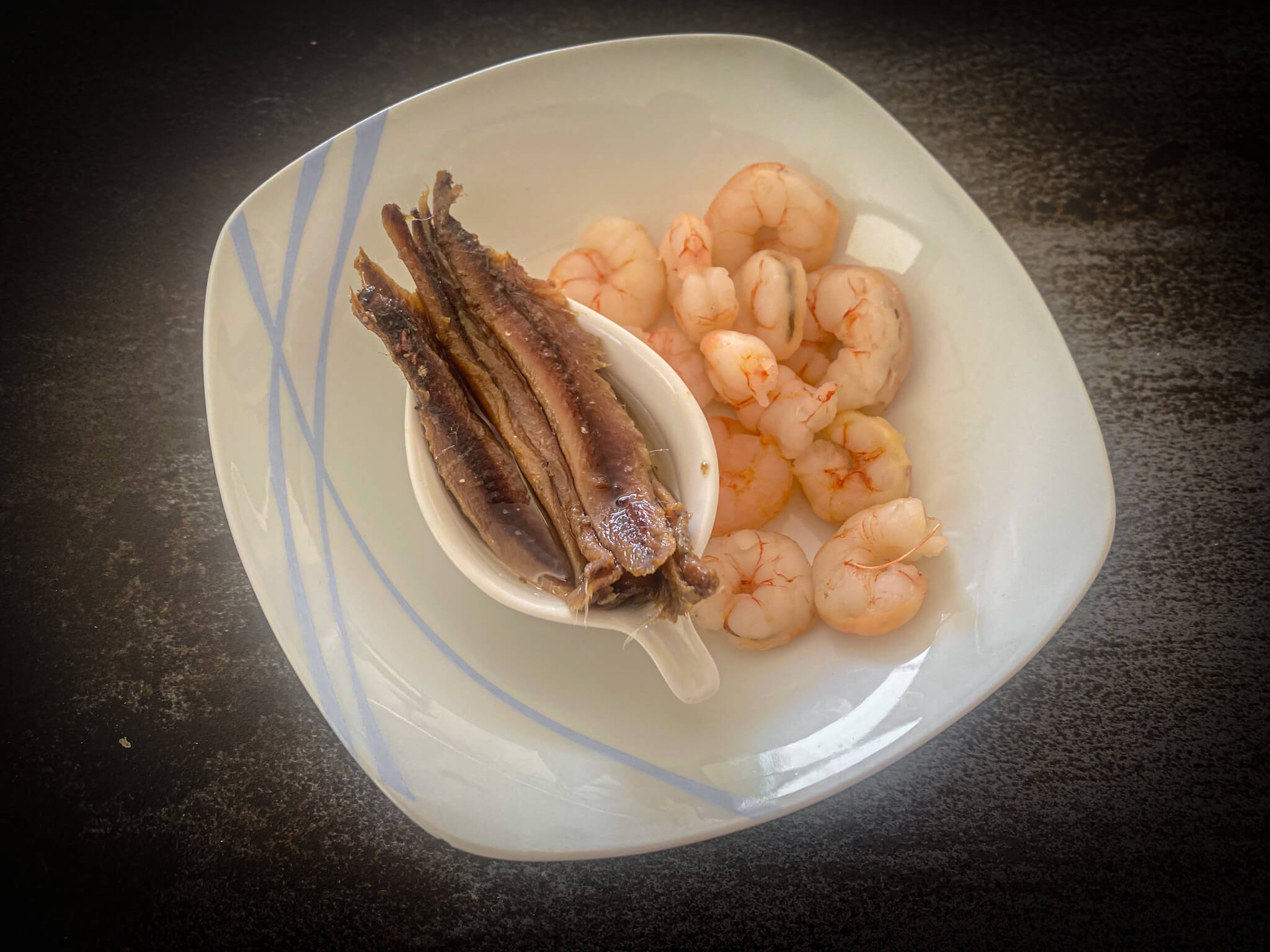 Ensaladilla rusa ingredients decor