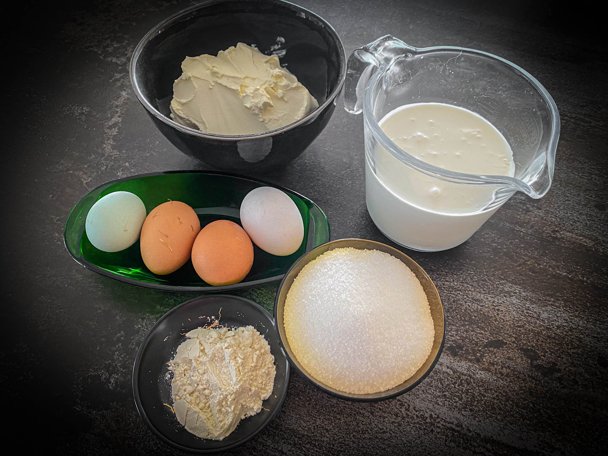 La Viña Cheesecake preparation 1