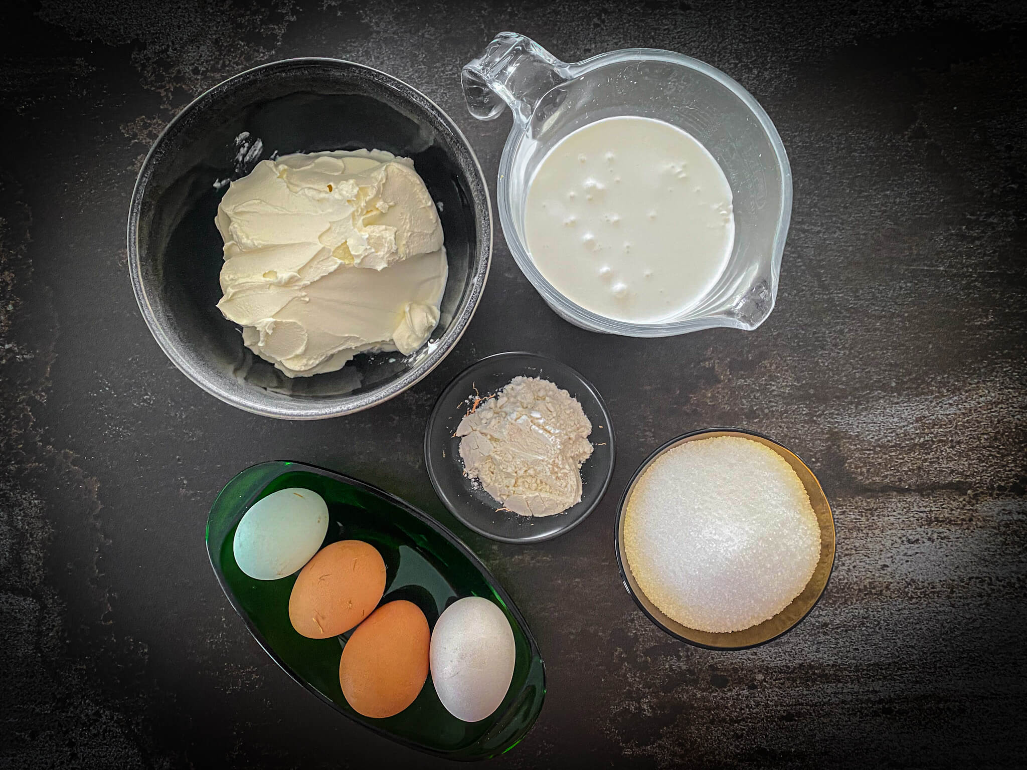 La Viña Cheesecake preparation 2