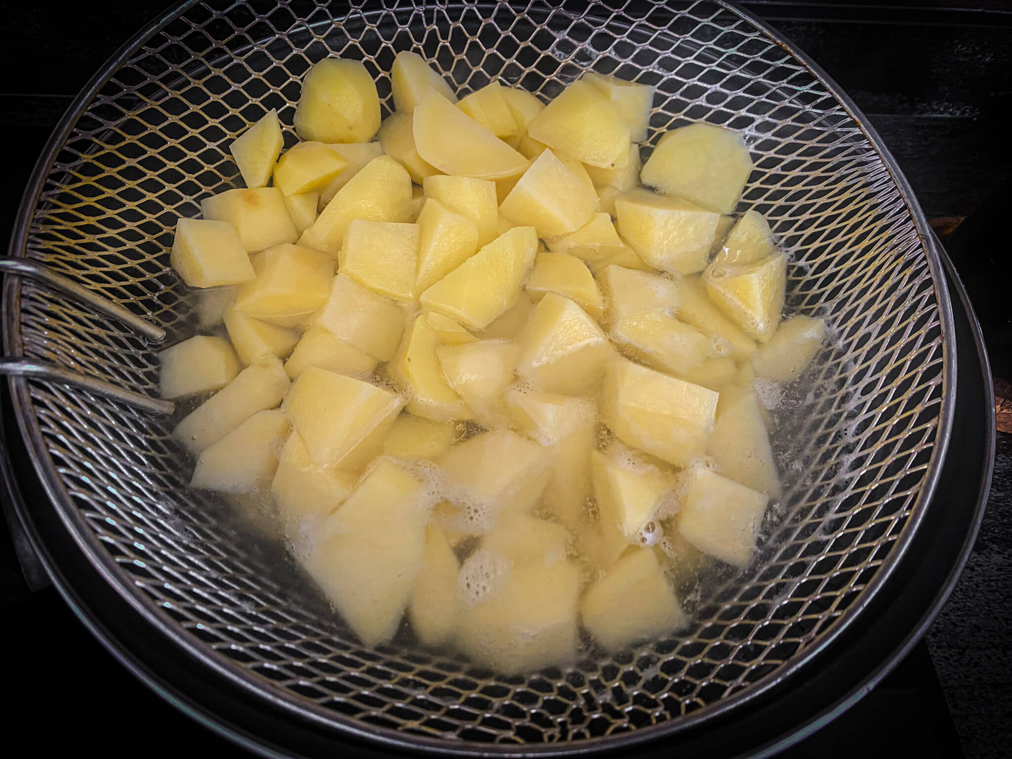 Patatas bravas fried 1