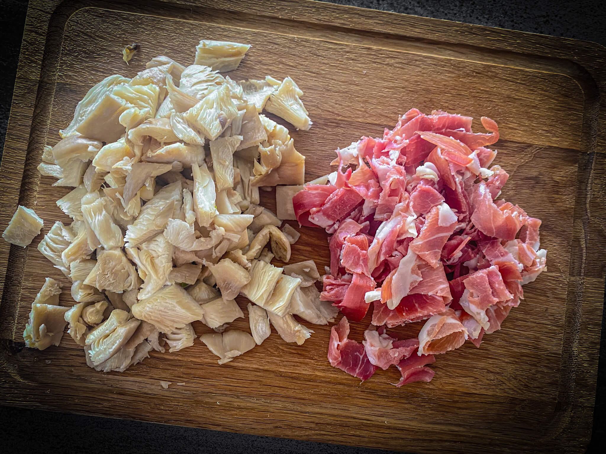 Revuelto mushrooms and ham cutted 1