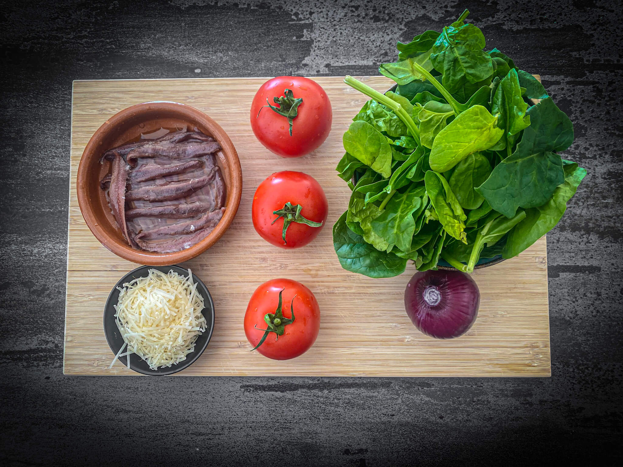 Spinach with Tomato and Anchovies Ingredients 1