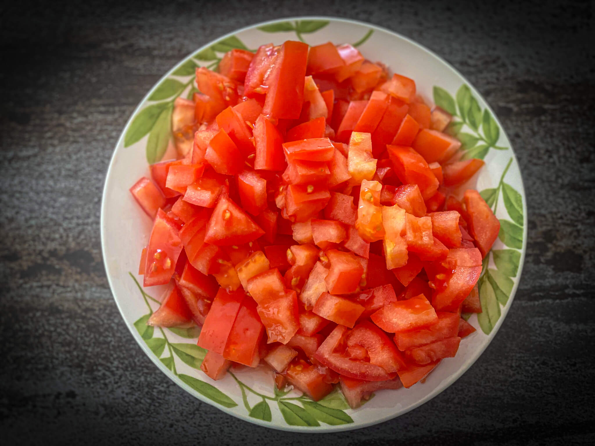 Spinach with Tomato and Anchovies Ingredients tomato 2