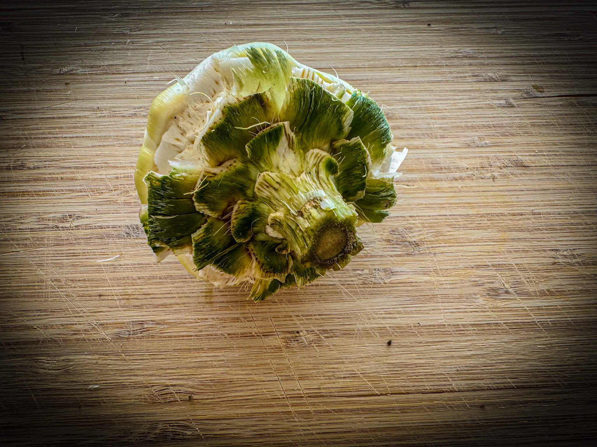 Artichoke Hearts with Garlic Shrimp Artichokes peel step 4