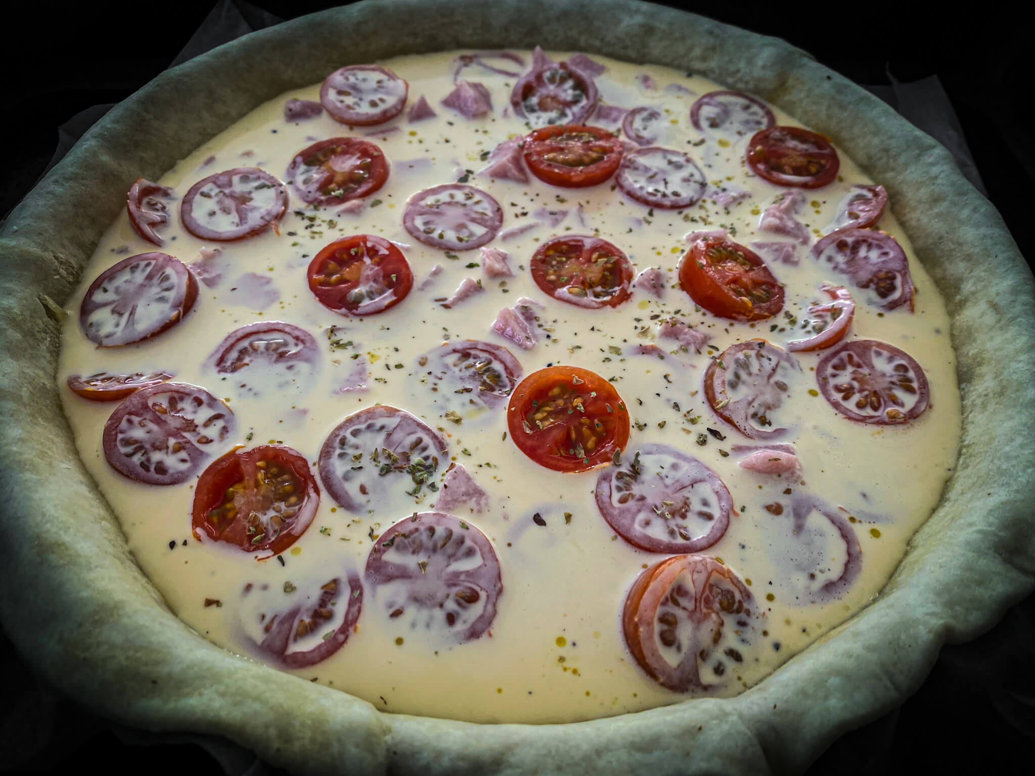 Easy Tomato & Ham Quiche add oregano