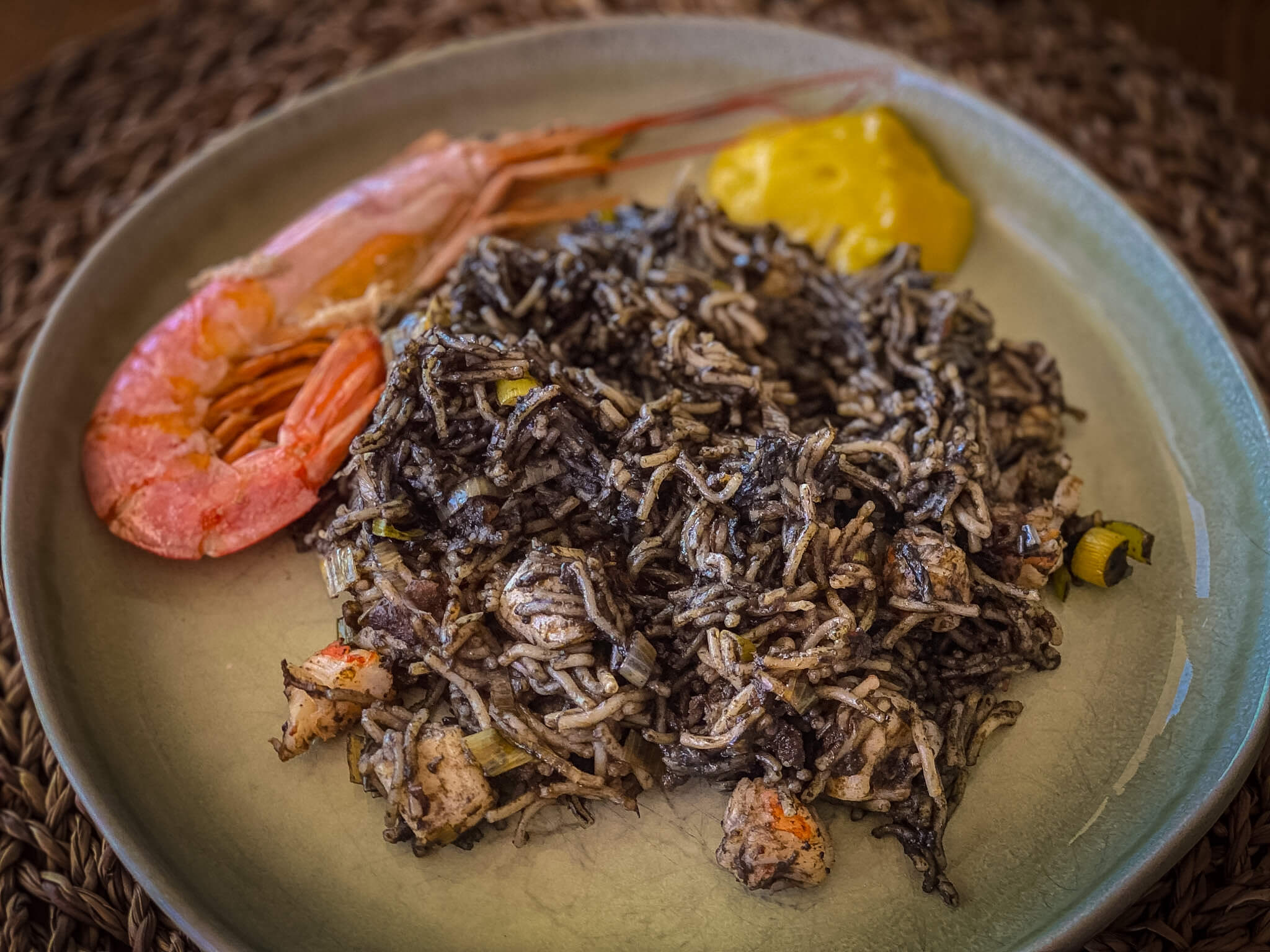 Seafood Black Fideuá with Prawns 21