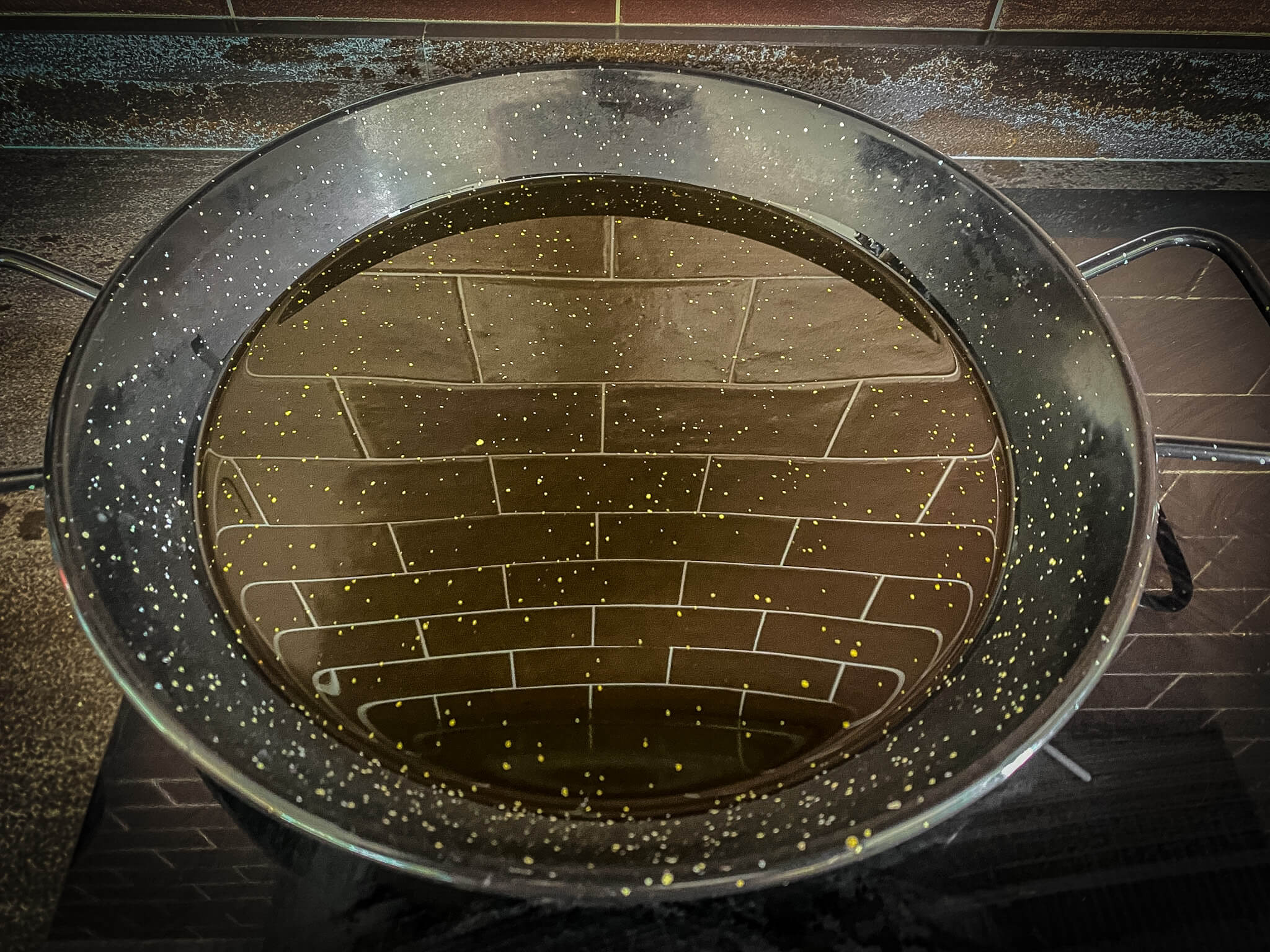 Spanish Pasta Paella pan