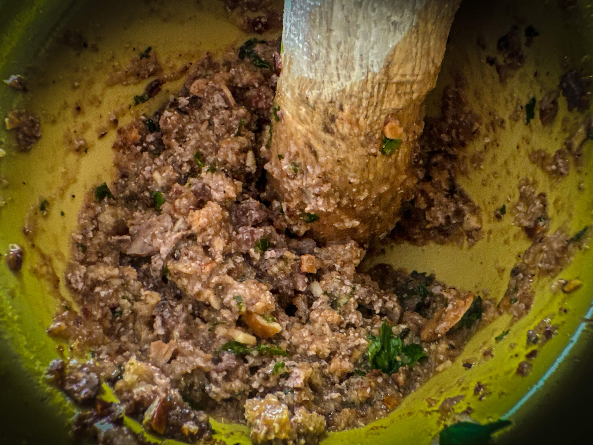 Spanish Rabbit & Snails Stew picada integration 2