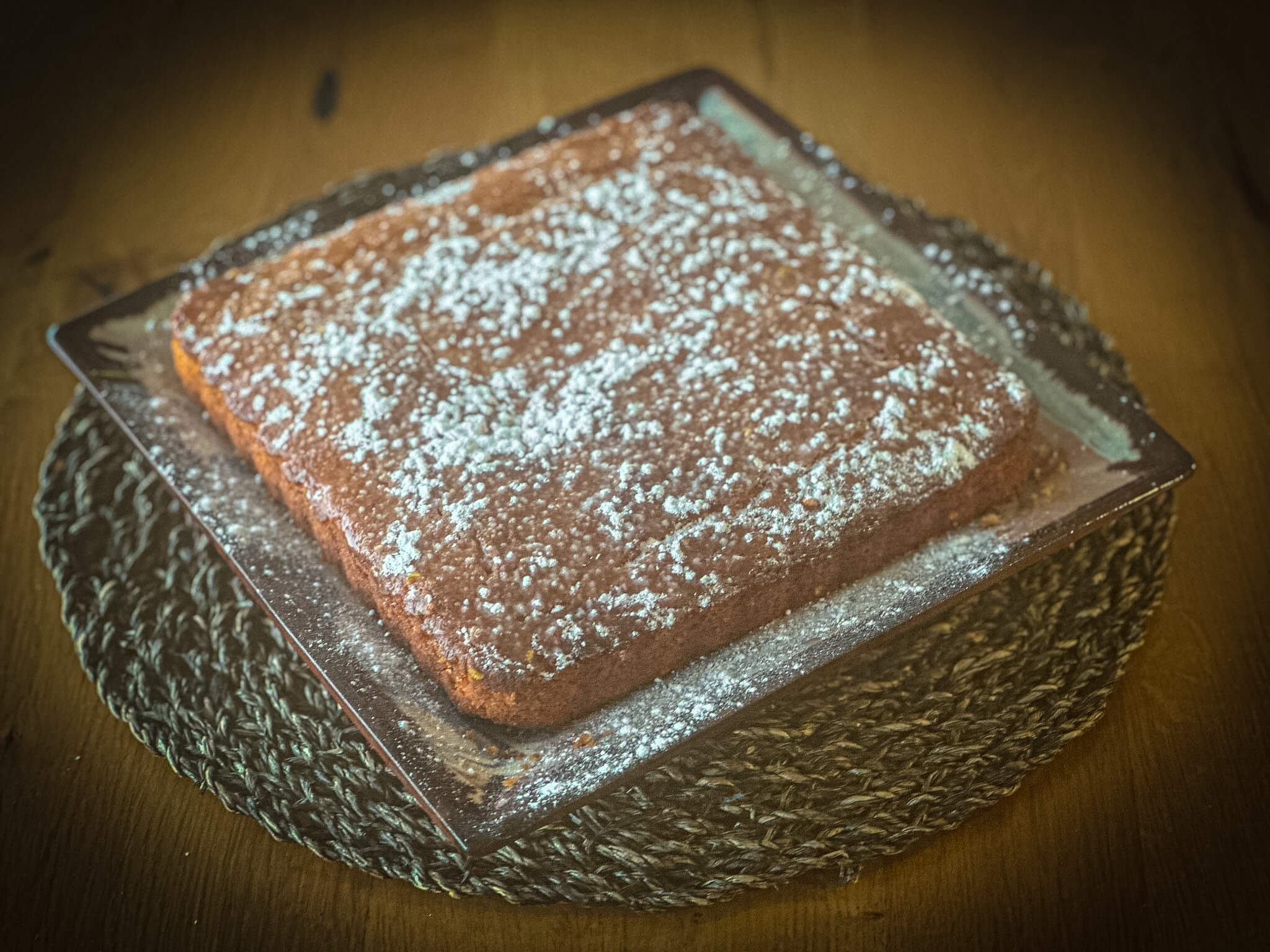 whole lemon cake presentation1
