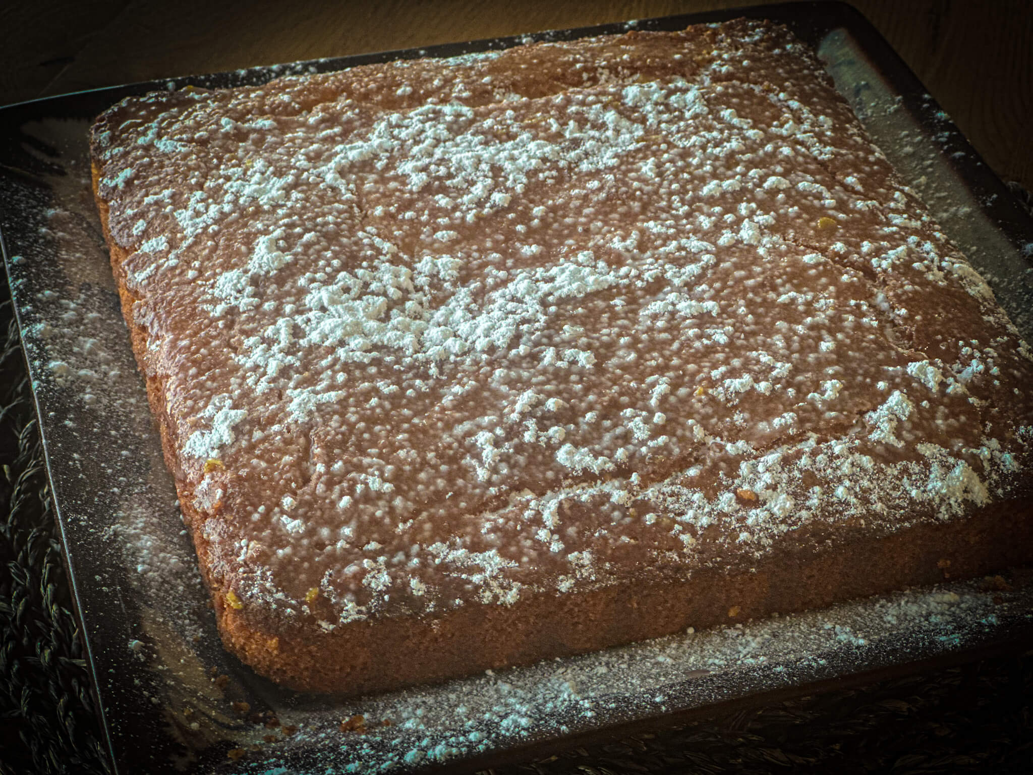 whole lemon cake presentation2