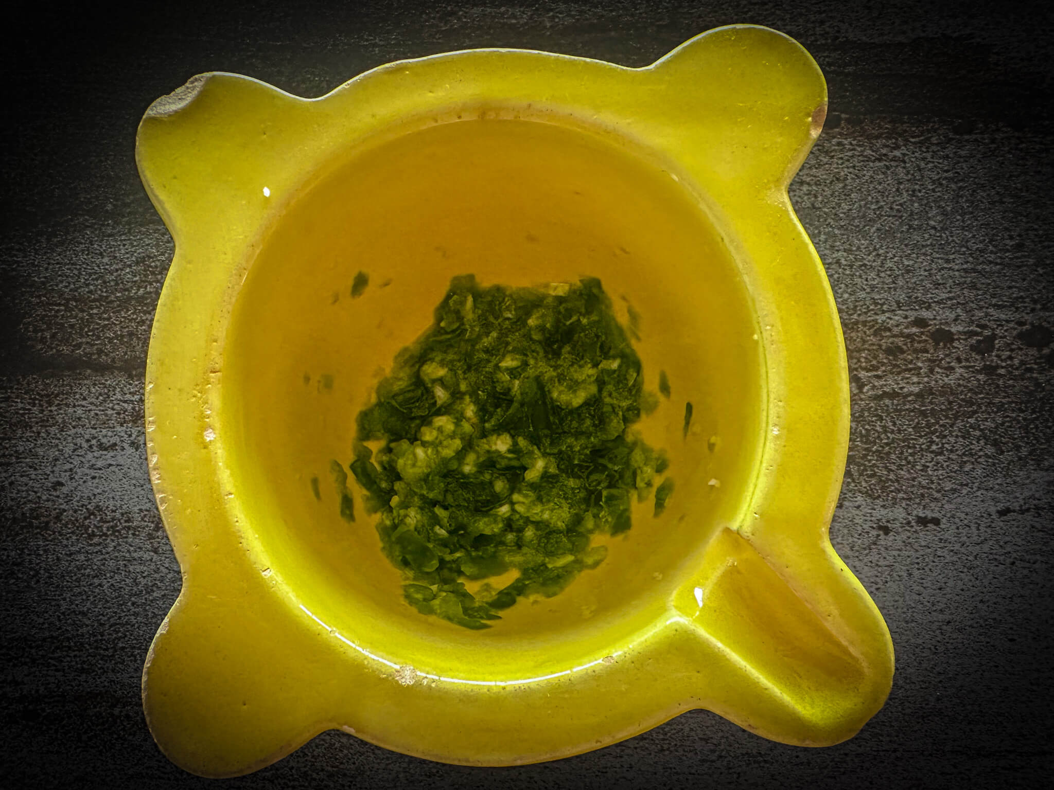 Andalusian Pipirrana majao garlic & pepper
