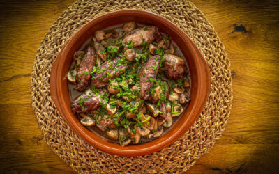 Authentic Madrid Tavern-Style Chicken Wings: Sautéed Garlic, Mushrooms, and Red Wine
