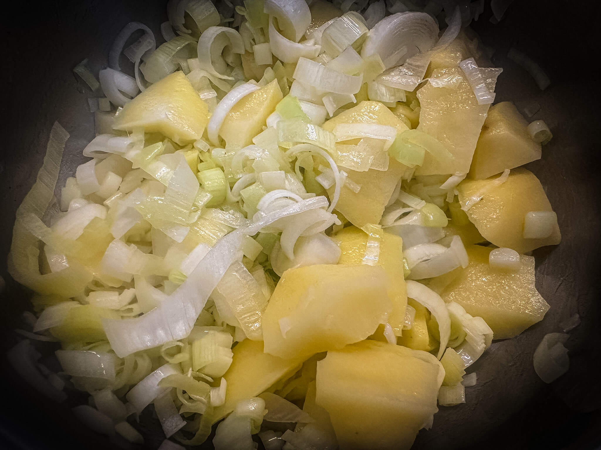 Classic French Vichyssoise add potato