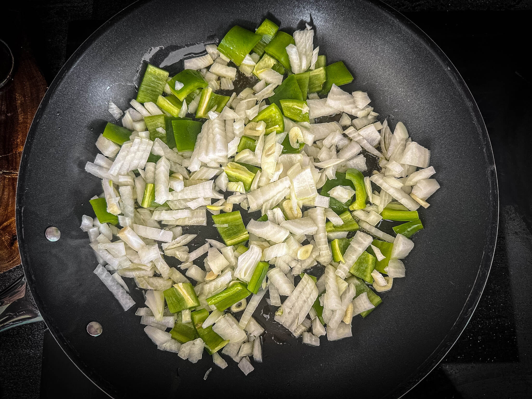 Habitas Baby con Chipirones sofrito