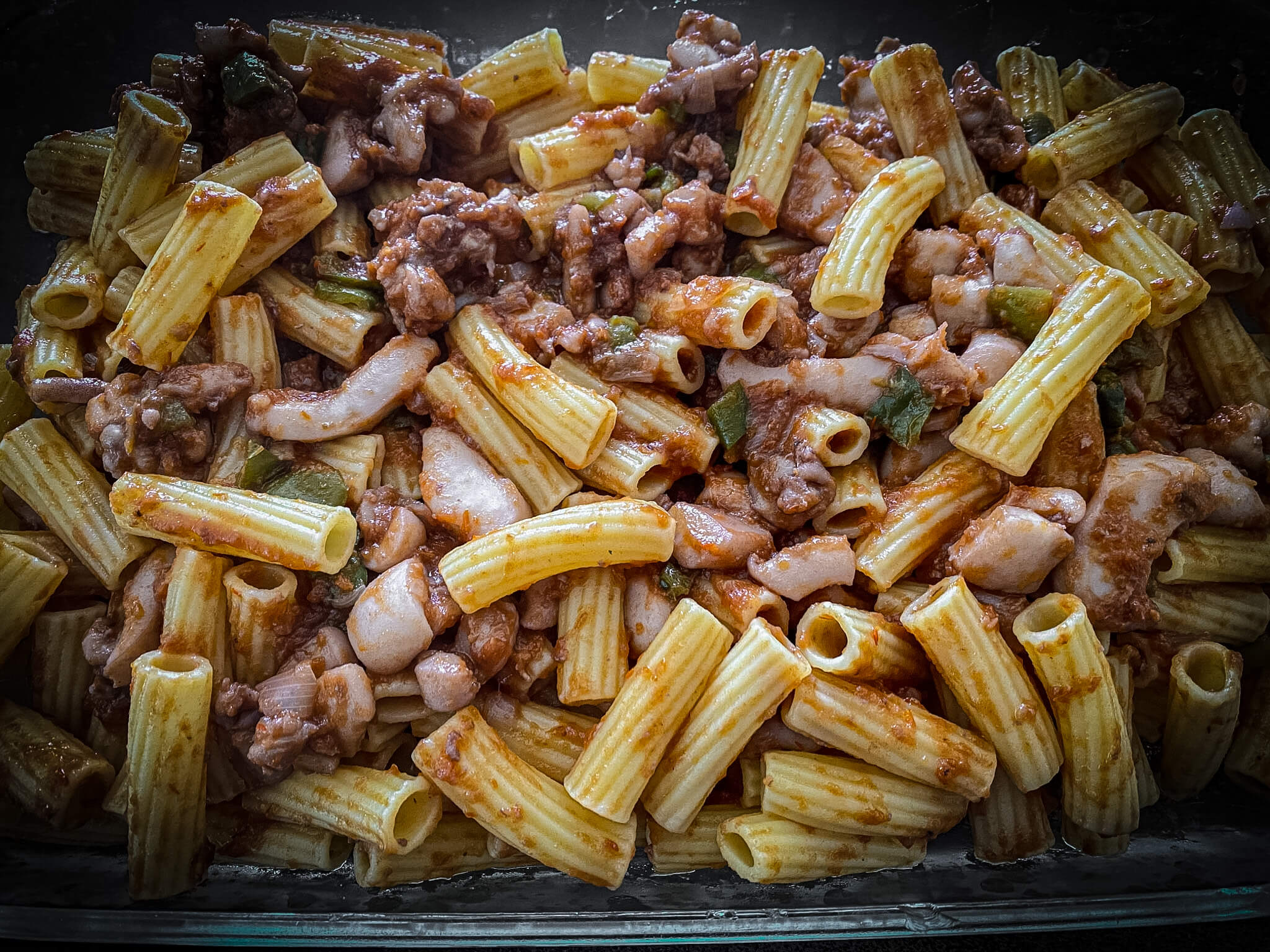 Macarrones con sepia full plate