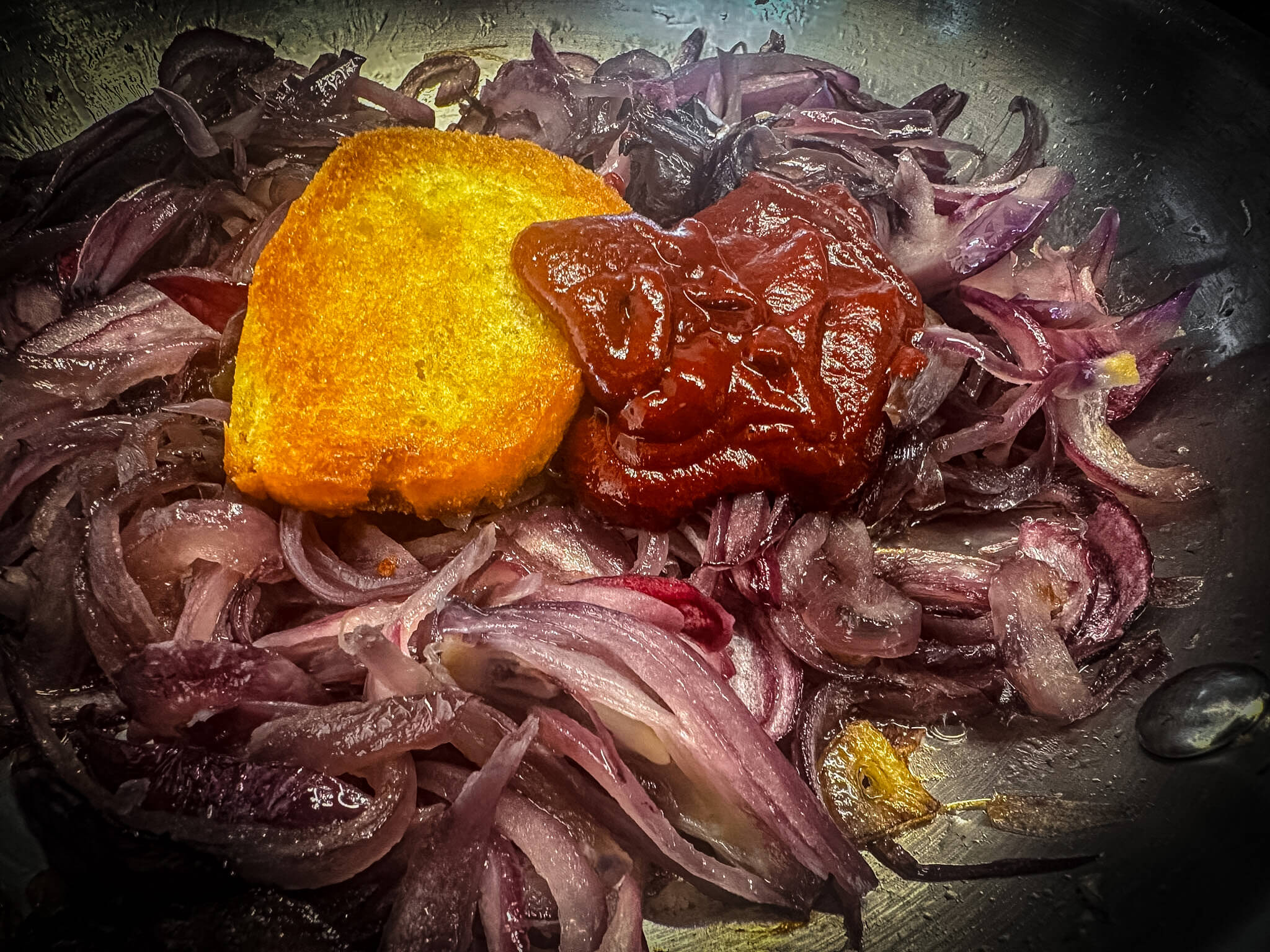 Bacalao a la vizcaina add bread and choricero