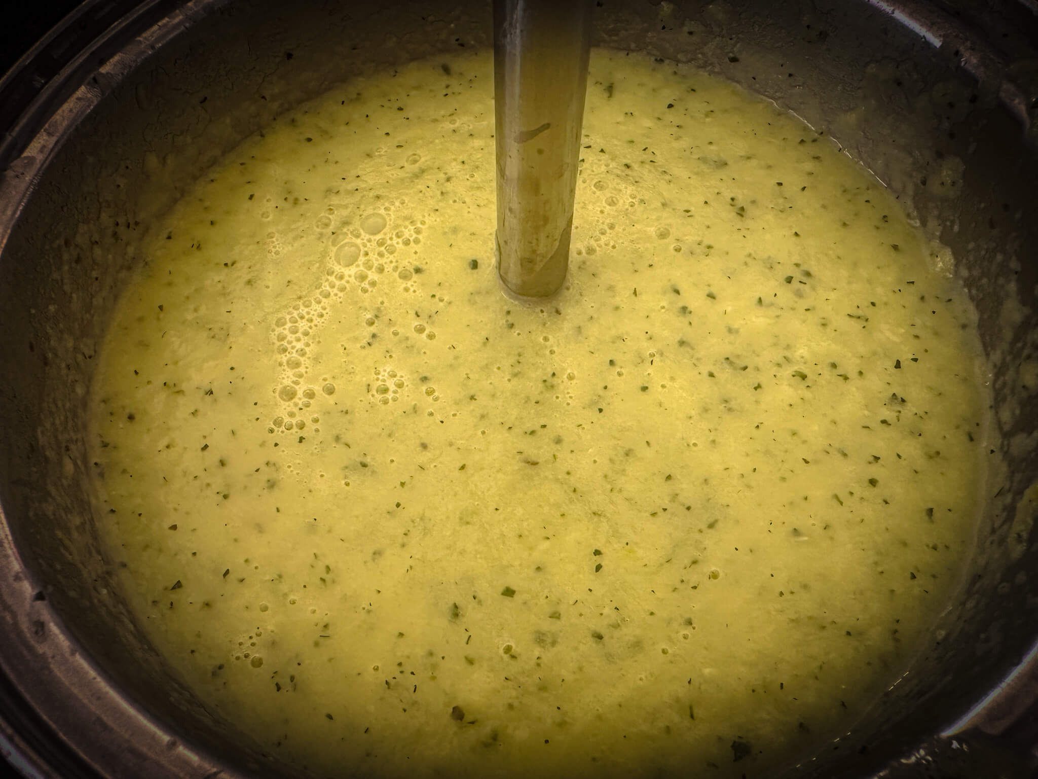 Chilled Zucchini and Leek Soup blended