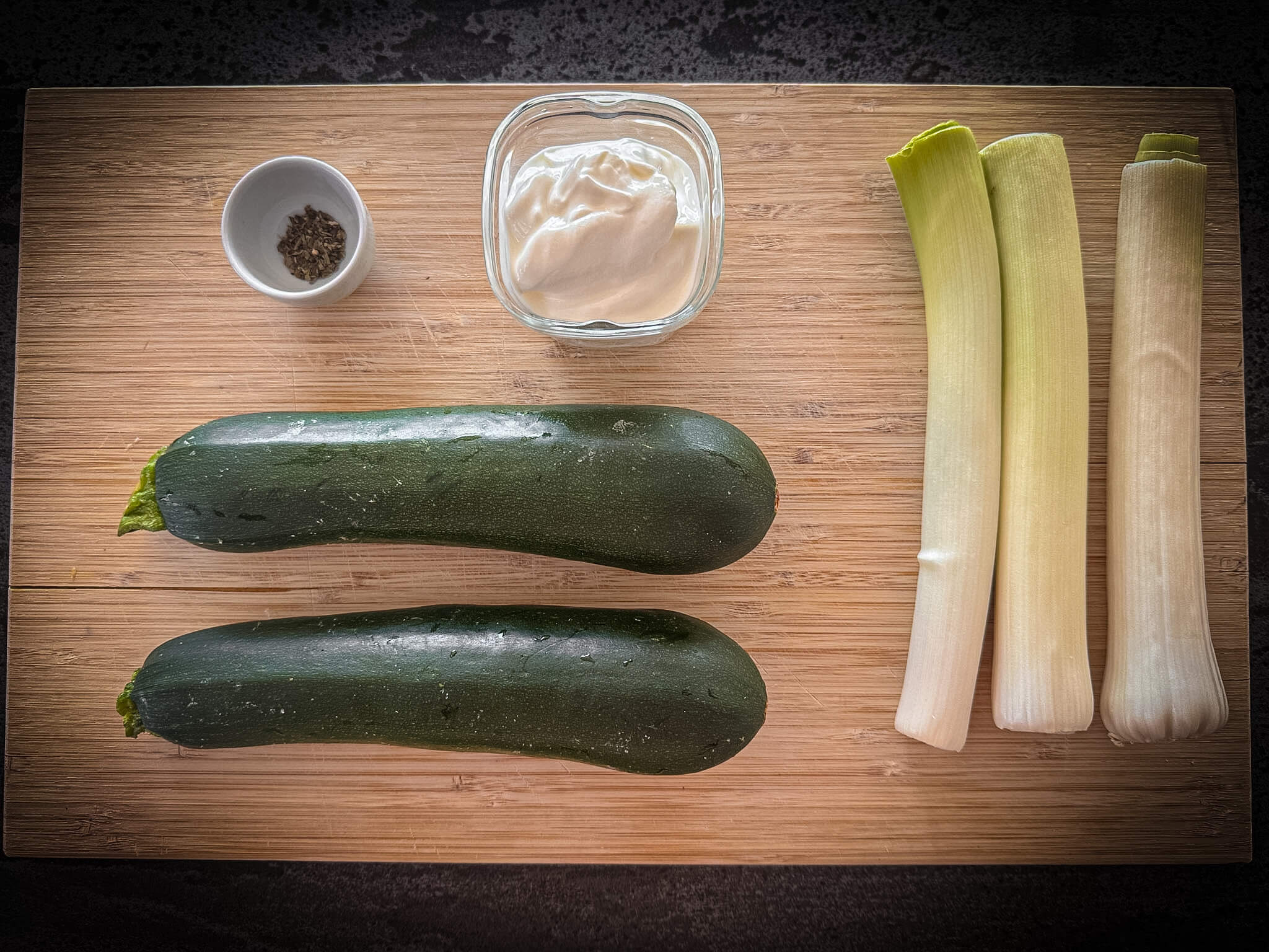 Chilled Zucchini and Leek Soup ingredients
