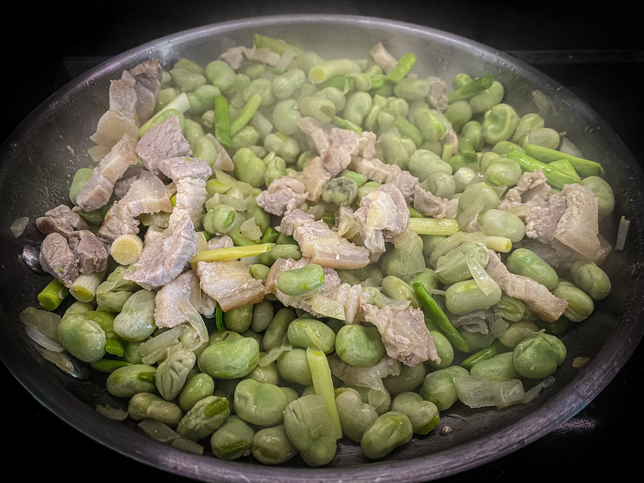 Habas Catalana sofrito broad bean