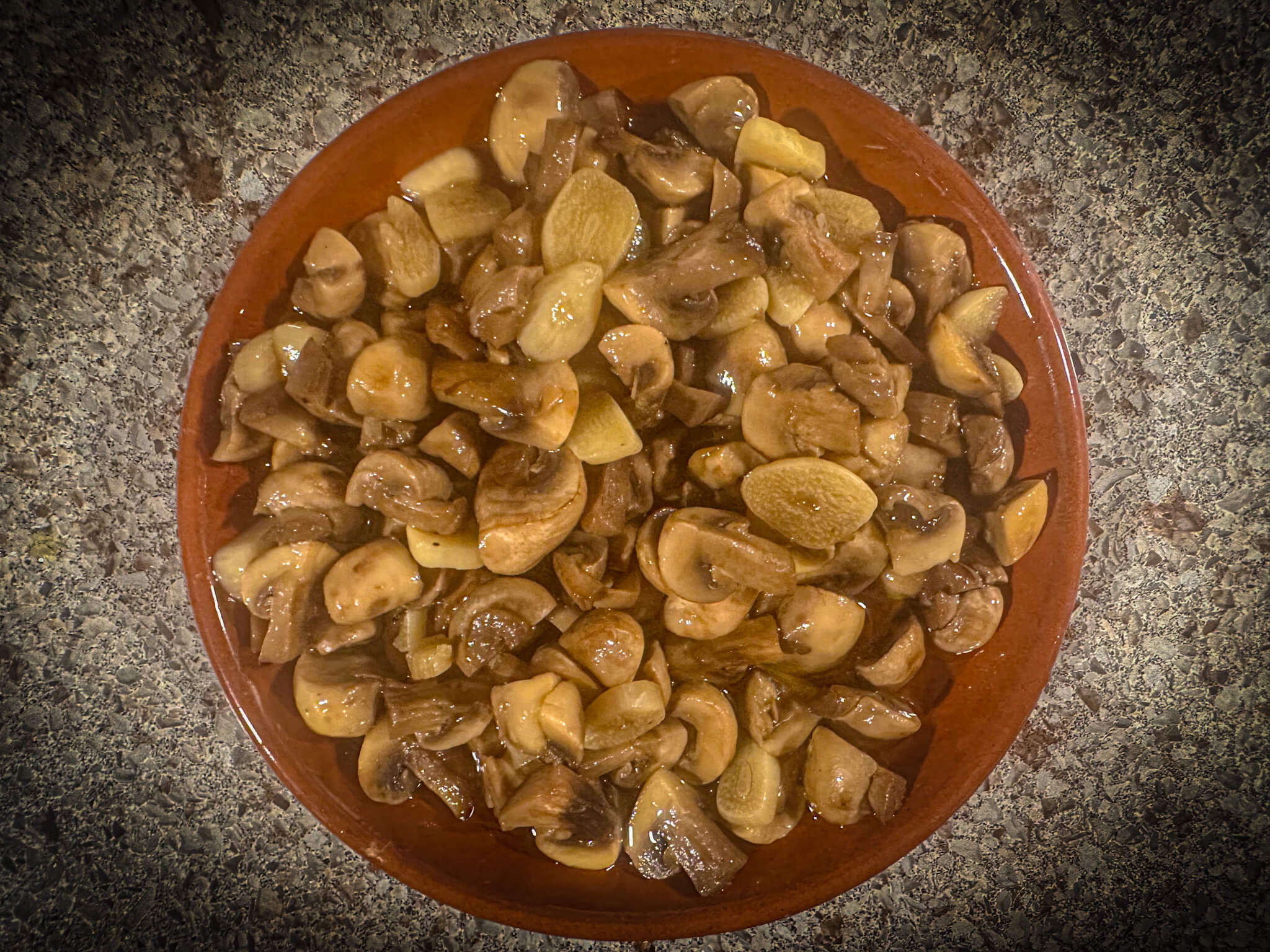 Spanish Garlic Mushrooms plating